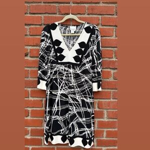 Donna Morgan Black and White Patterned Long Sleeve Dress